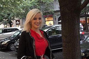 欧美美女bwbw视频